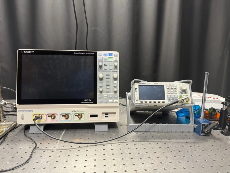 Oscilloscope And Function Generator